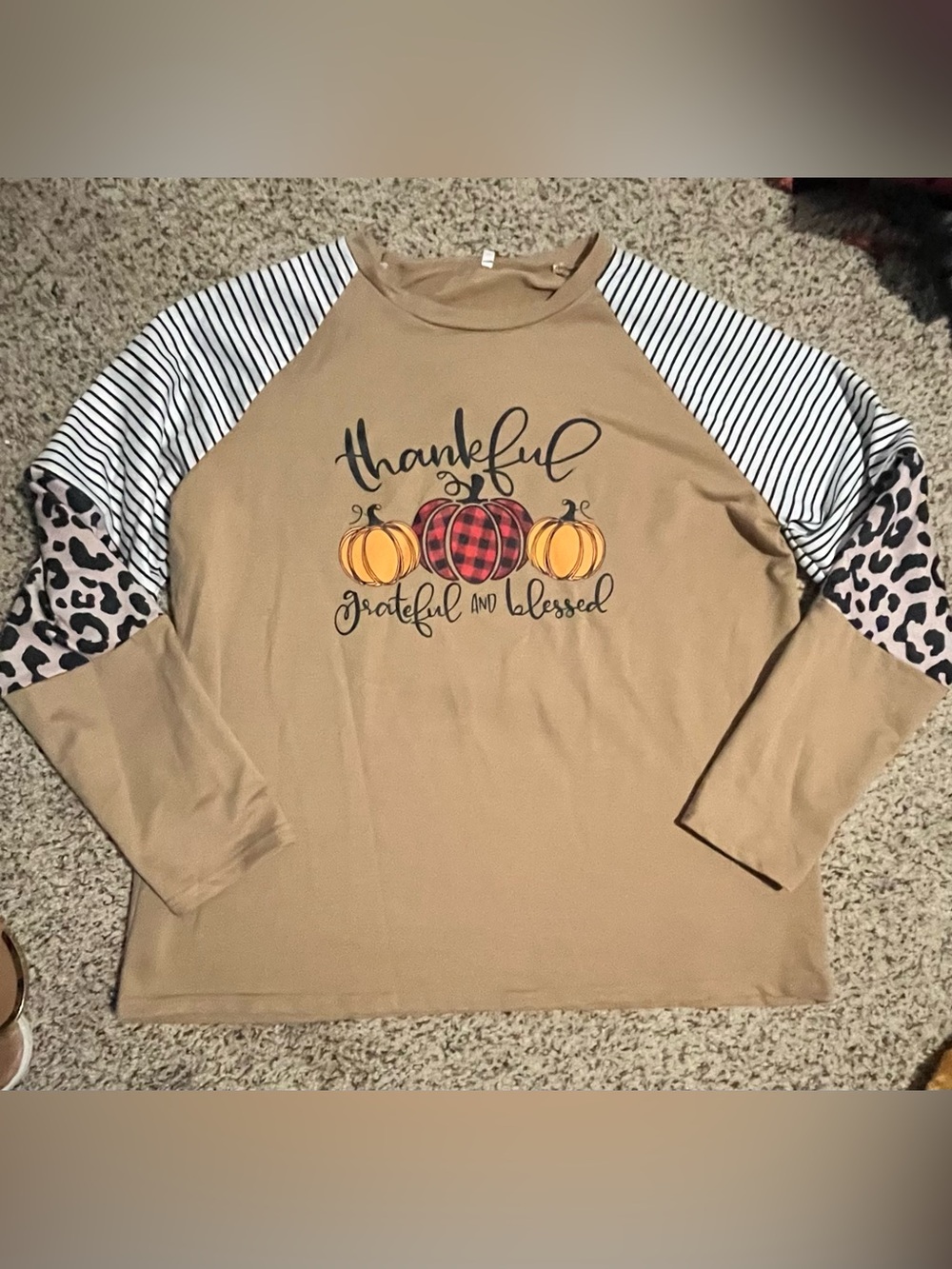 Women XL Thankful Grateful and Blessed Tan Long-Sleeve Shirt Top Like New